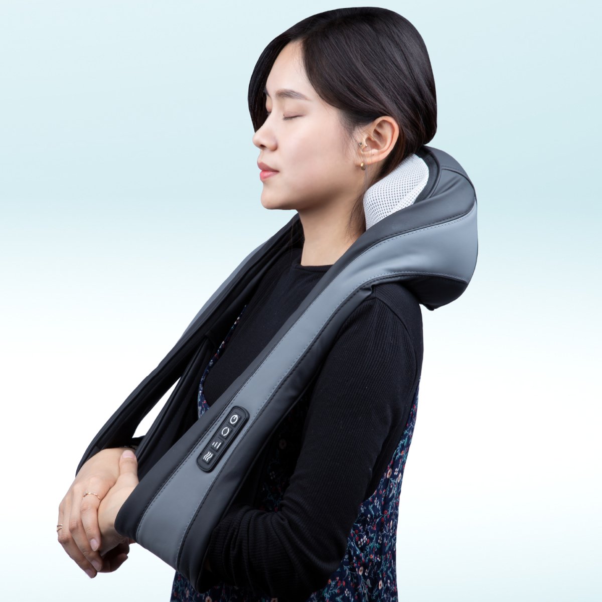 OS-AA15 Neck Massager | Titan Chair